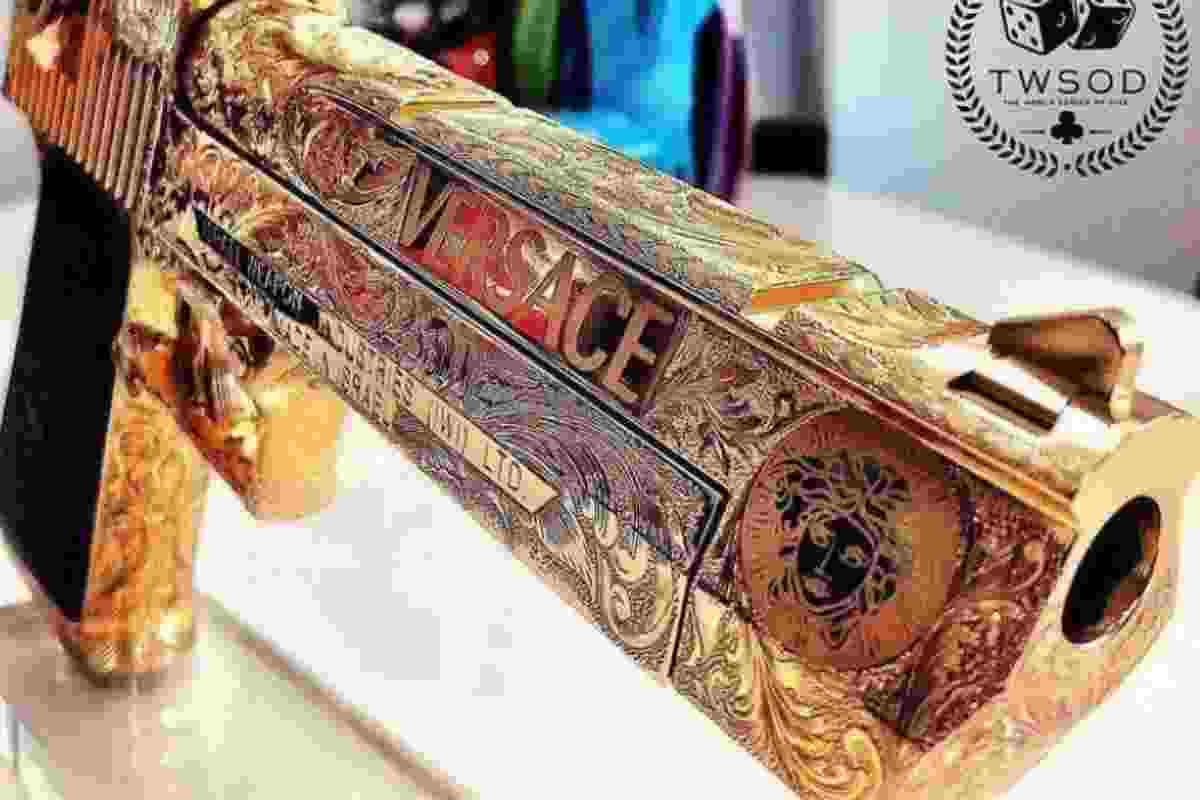 Versace: ecco la pistola del brand