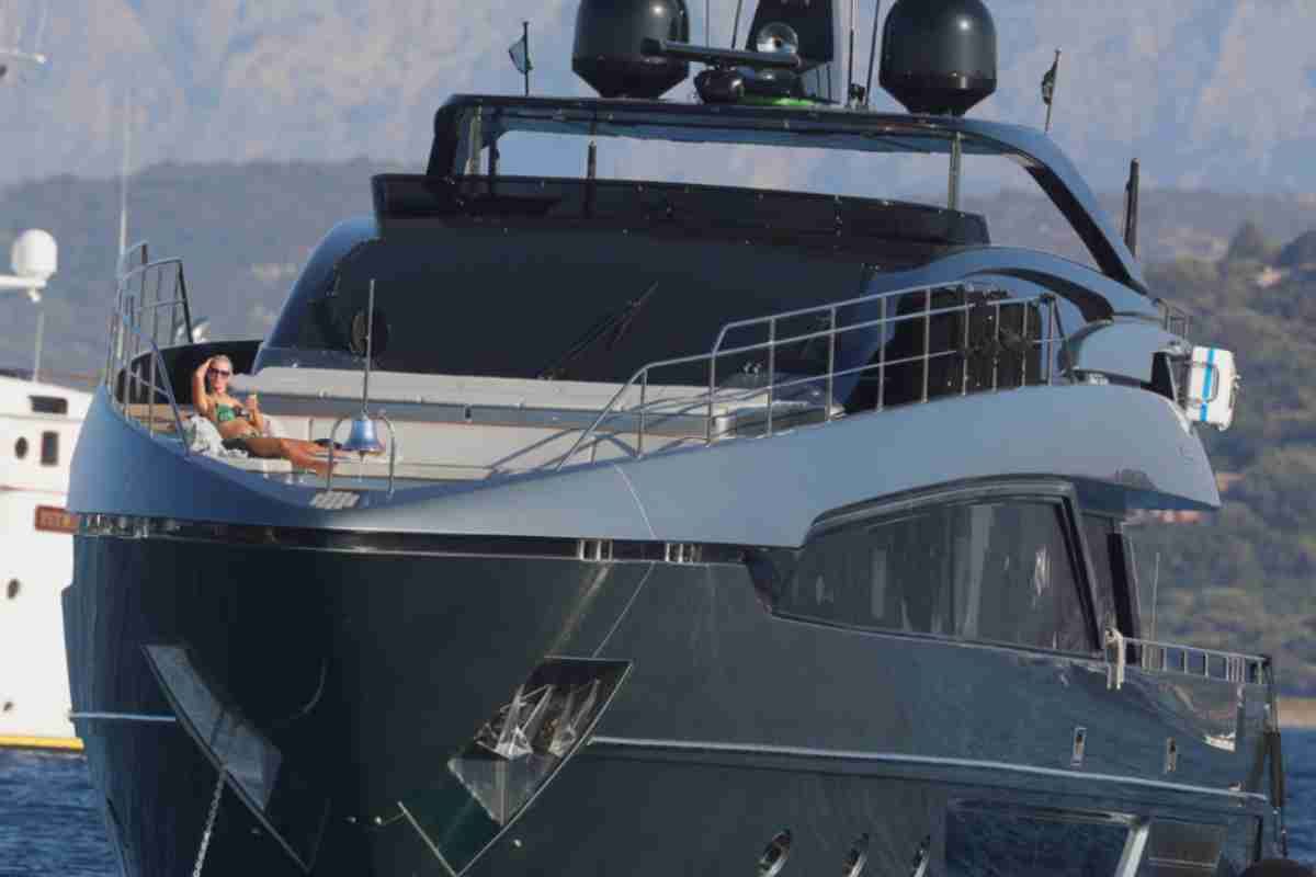 Lo yacht extralusso di Zlatan Ibrahimovic (web source) 18.12.2022 pontilenews