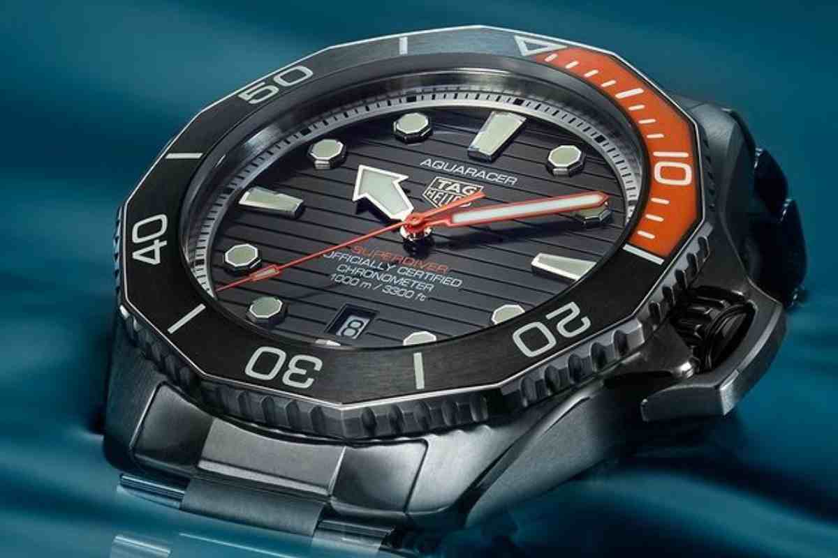 Orologi sub, Aquaracer (Instagram) 23.12.2022 pontilenews.it