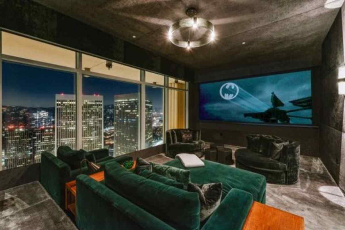 Matthew Perry dall'appartamento di Chandler alla penthouse di LA