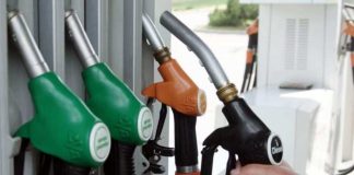 Pompa di benzina caro prezzi come risparmiare