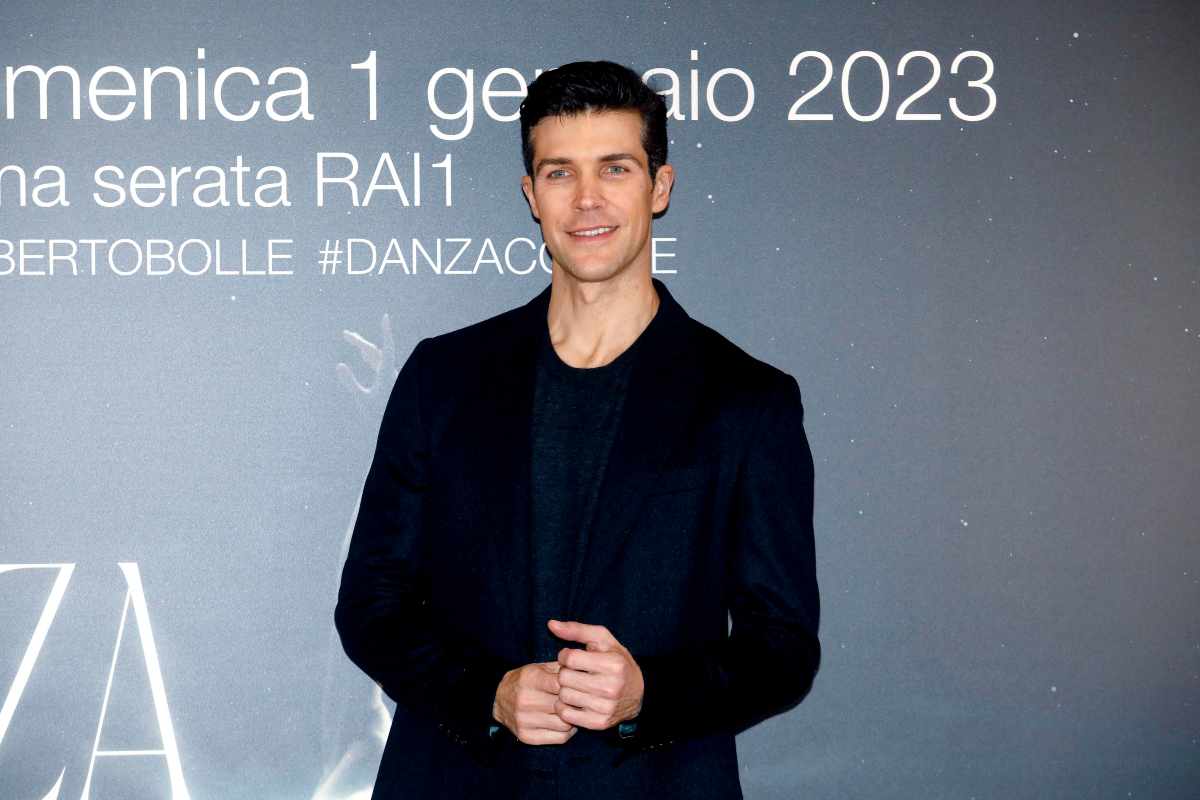 Roberto Bolle (Ansa) 06.01.2023 pontilenews.it