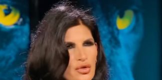 Pamela prati accuse