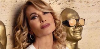 barbara d'urso gambe foto