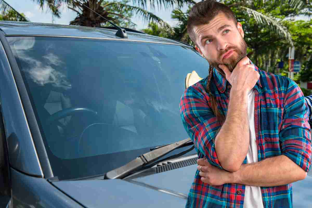 Photo of Black dots on the windshield – no one really knows what they are for and that’s a problem