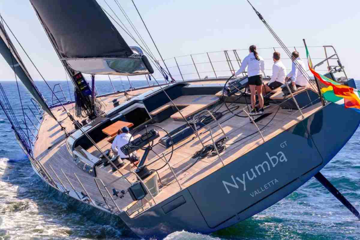 NYUMBA yacht