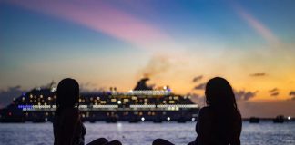 Le crociere permettono di viaggiare in tutto il mondo in completo relax