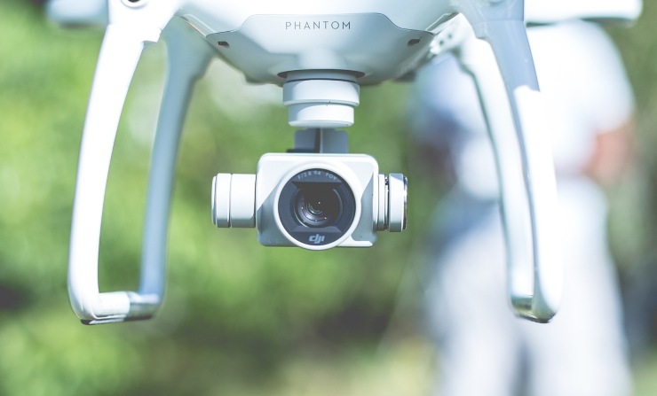 I droni più pesanti di 250 grammi necessitano di un patentino per essere pilotati