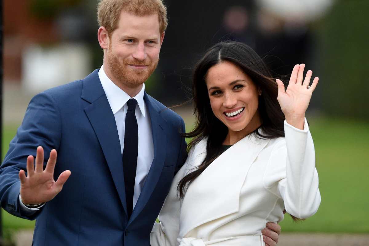 harry e meghan assenza incoronazione motivi