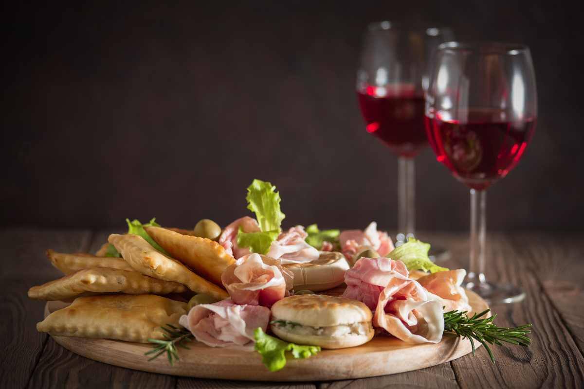 Se sei a dieta ma vuoi fare aperitivo, ecco cosa devi fare