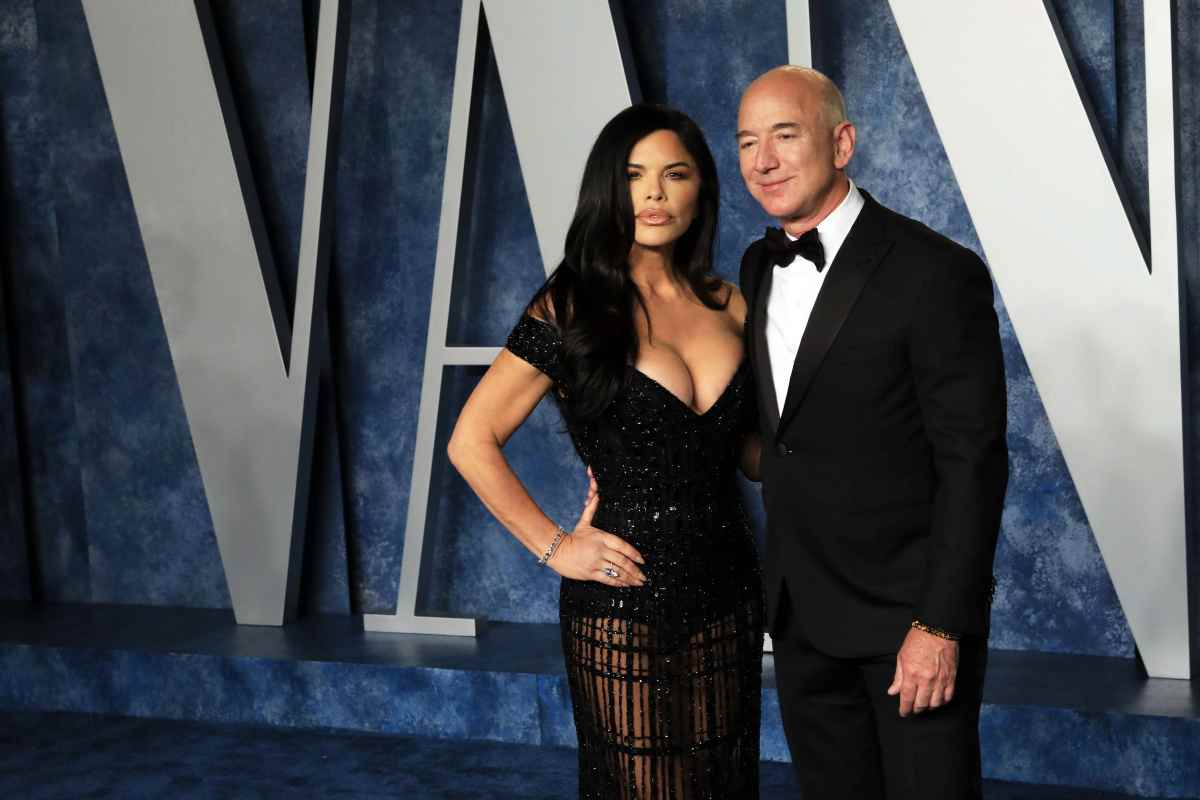 Jeff Bezos, uno yatch da 500 milioni di dollari