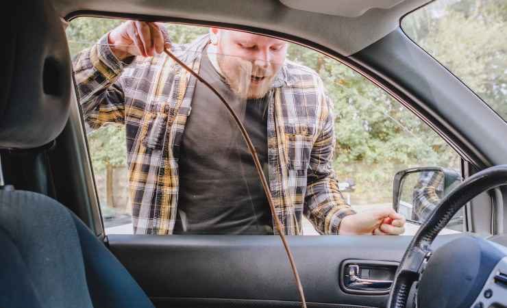 I metodi per recuperare le chiavi in auto