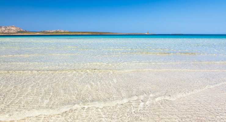 Mare cristallino paradisiaco, non siamo ai Caraibi: ecco dove