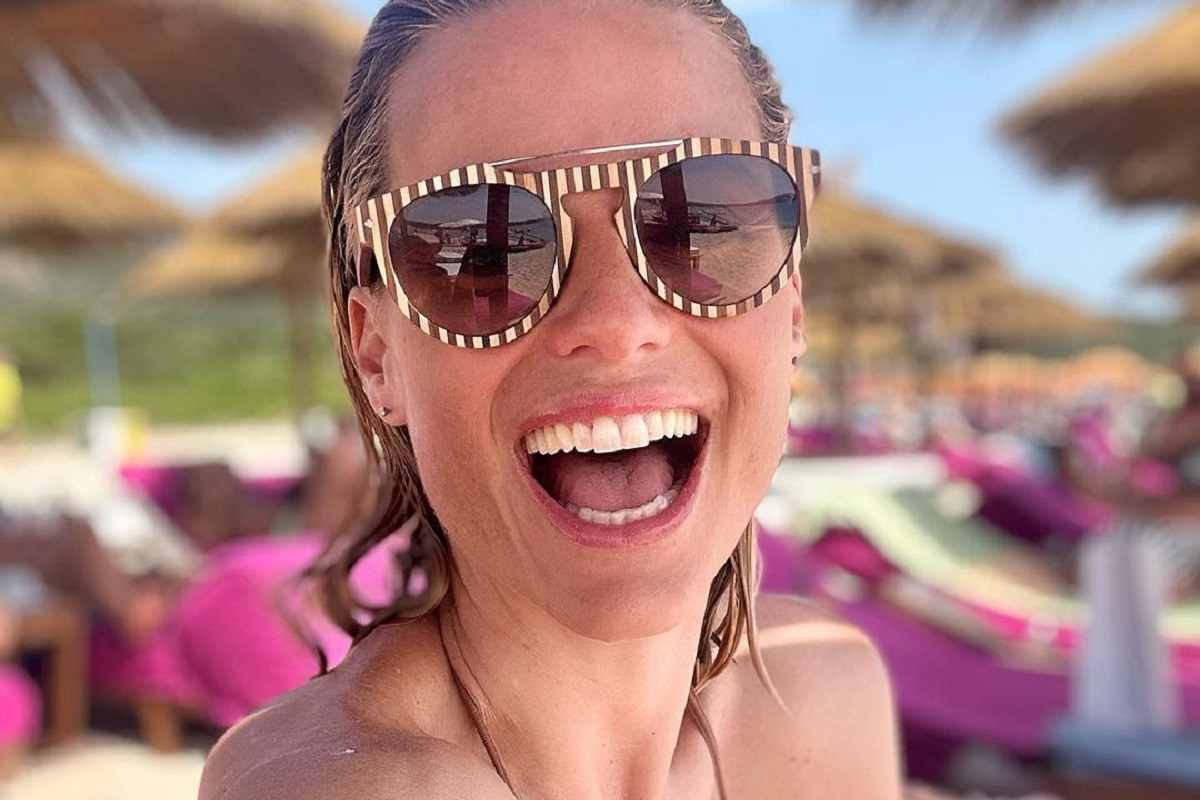 Michelle Hunziker vacanza spettacolare