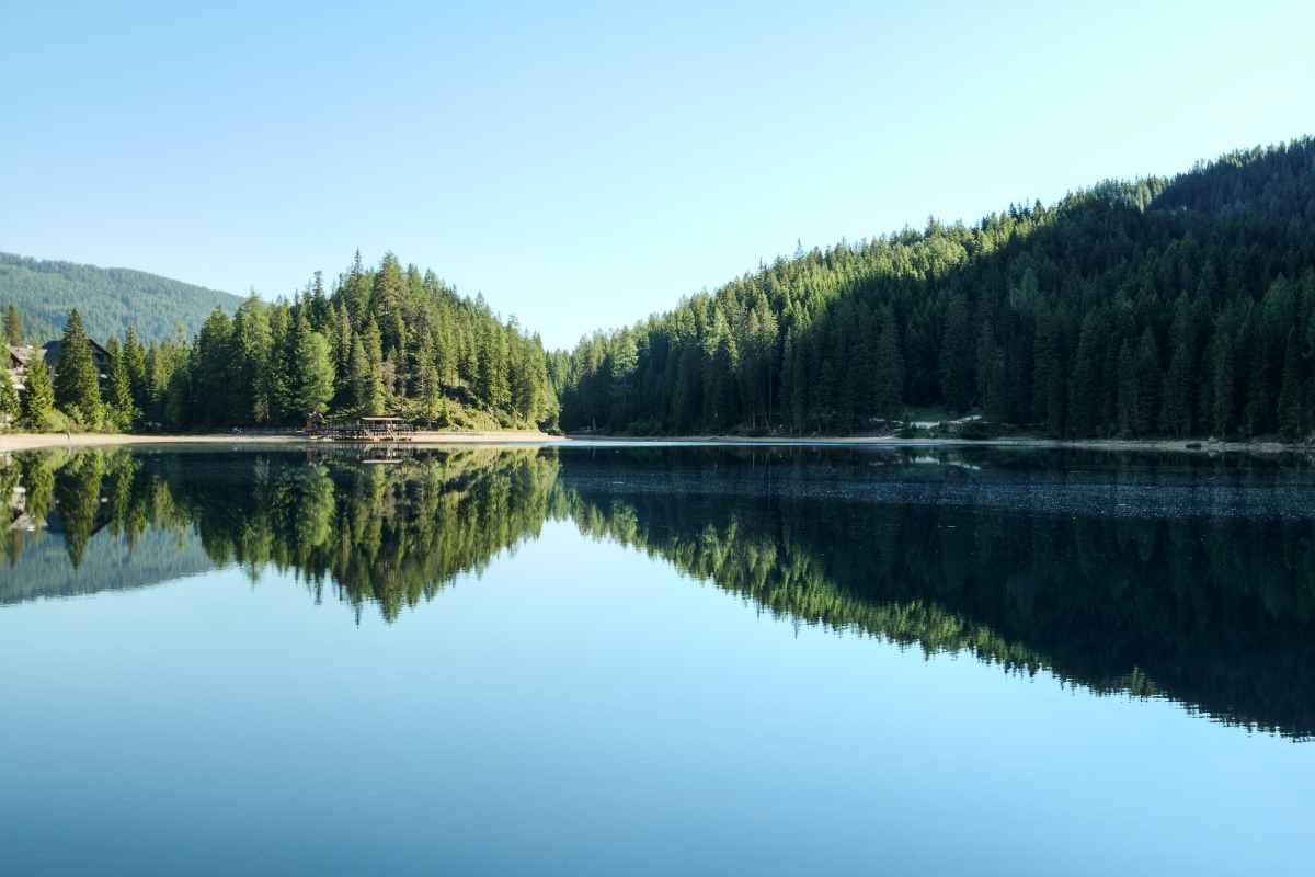 Ecco il lago dalle acque blu