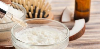 olio di cocco per rinforzare i capelli