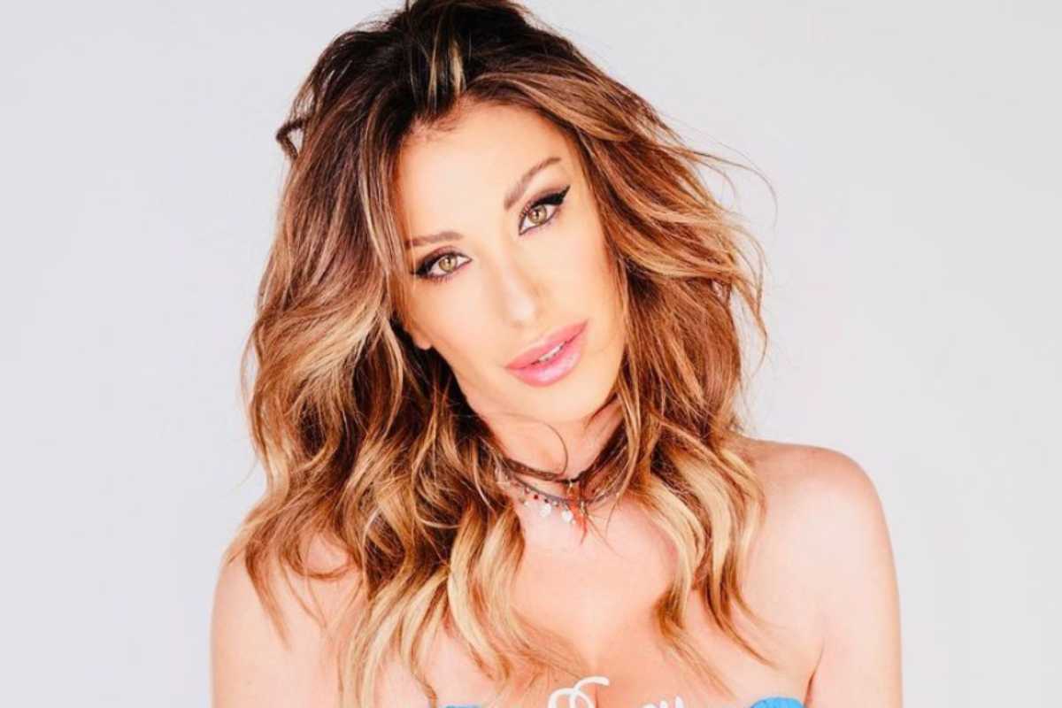 Sabrina Salerno, decolleté