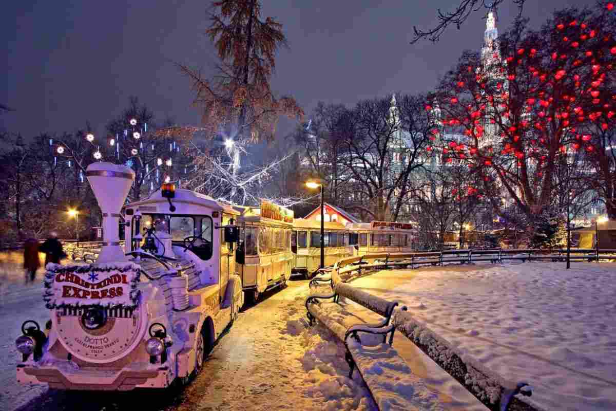 trenino mercatini di natale vienna