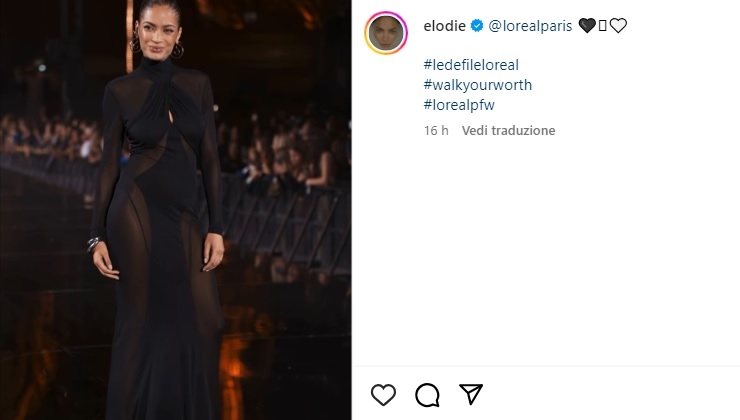 elodie sfila alla paris fashion week