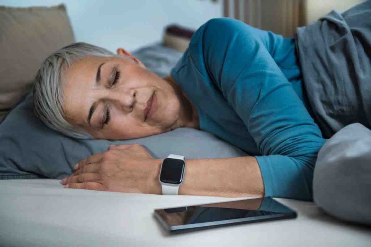 dormire con il telefono dove metterlo