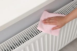 Come pulire i termosifoni prima di accendere il riscaldamento
