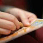 Gratta e vinci basta comprare un solo biglietto e diventi ricco