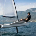 Switch One Design: il dinghy foiling accessibile che democratizza il volo in barca